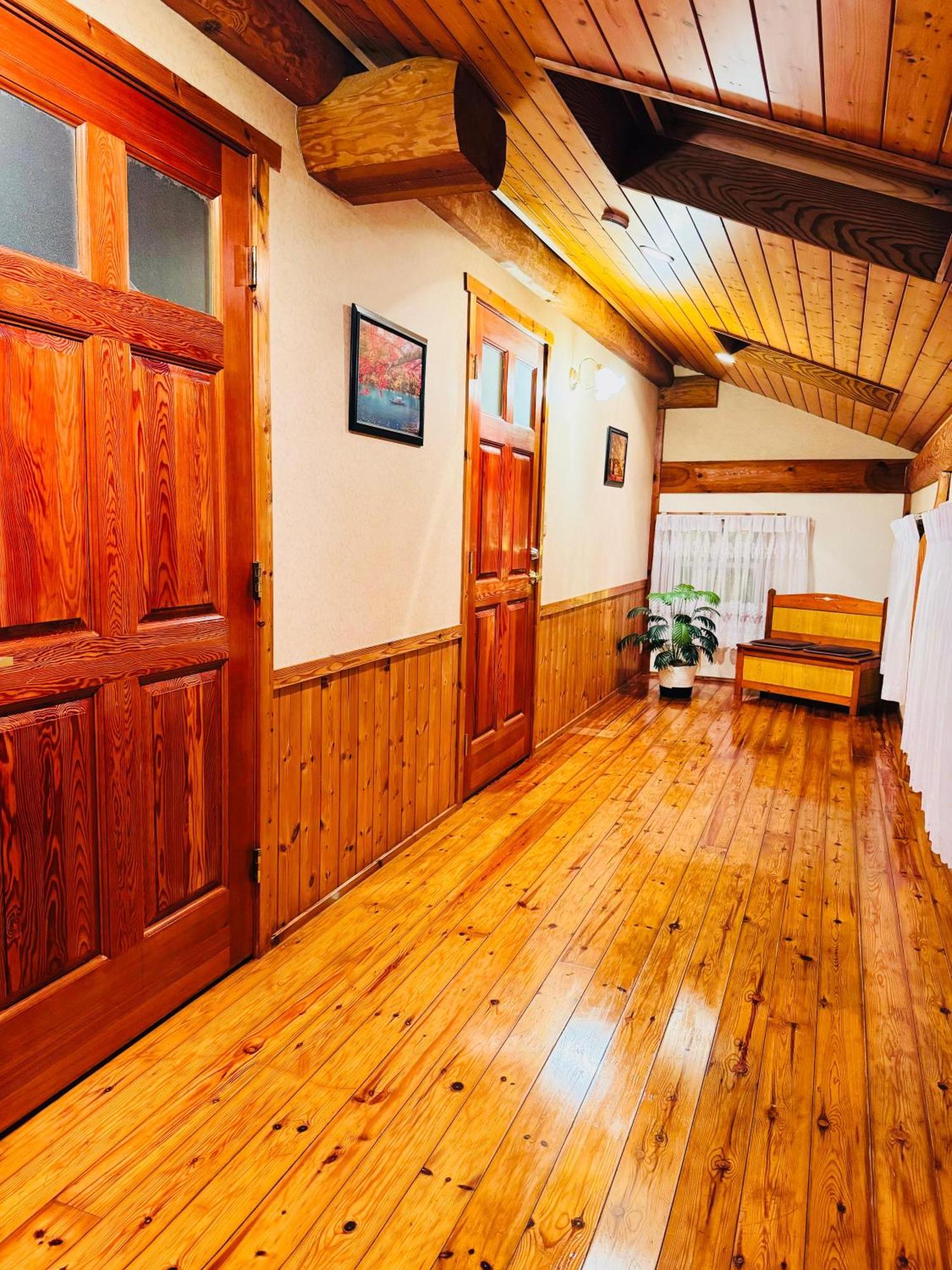 Yufuin Log House No Yado Tom Sawyer Hotel Kültér fotó